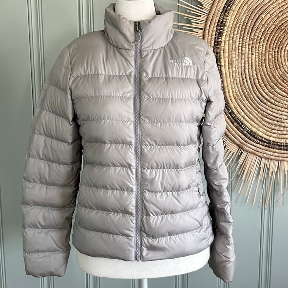 The North Face Womens Down Puffer Jacket Medium Gray Lightweight Winter Coat - Picture 1 of 11